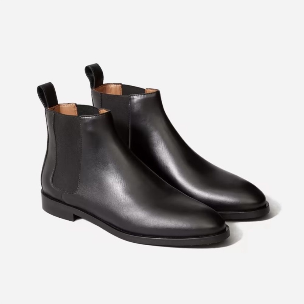 Everlane Modern Chelsea boots